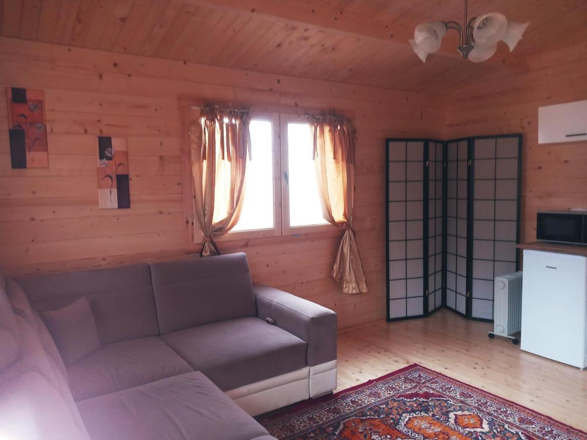 Domek Letniskowy Jolcia Ujazdowo Buitenkant foto
